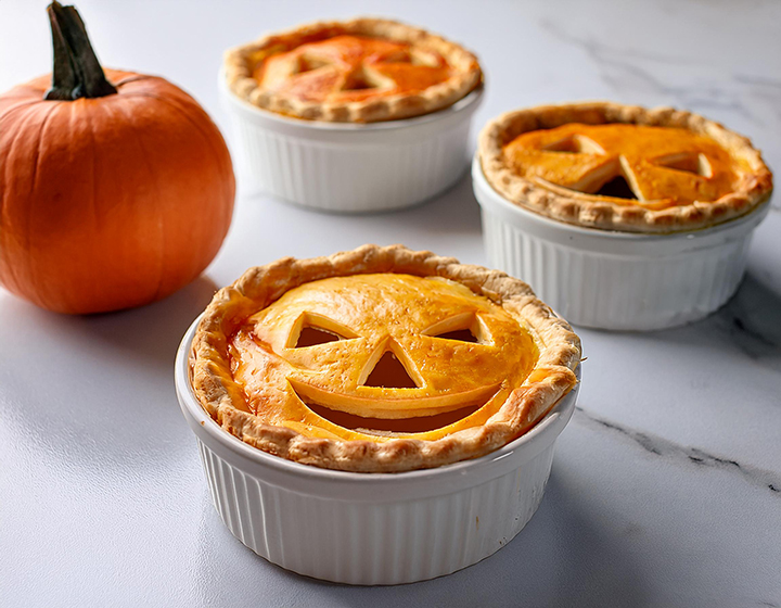 Irresistibly Cute And Delicious Pumpkin Face Chicken Pot Pies